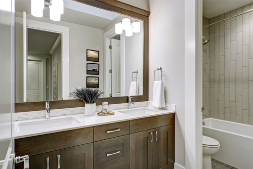 Are Double Vanities Right For Your Bathroom?