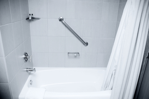 Keeping Your Shower Clean: Cleaning The Creases