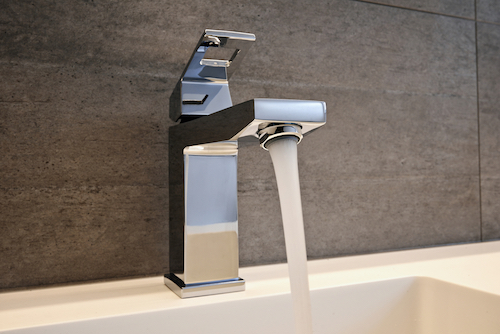 What To Consider When Selecting The Finish Of Your Bathroom Faucet
