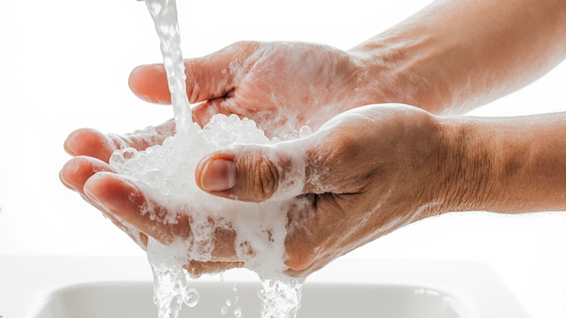 The Most Effective Hand Hygiene Practices for Refugees 1 The Most Effective Hand Hygiene Practices for Refugees