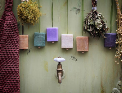 The Best Vintage Bathroom Decor